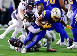 Beat writer Parker Gabriel assesses the stock of several Broncos players in the wake of a 24-7 victory over the Los Angeles Chargers on the road.